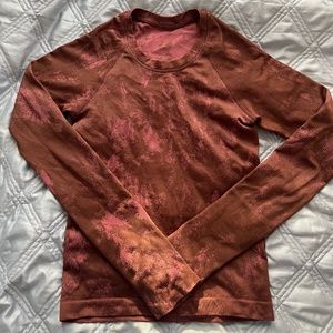 Lululemon brown pink pattern, long sleeve swiftly tech size 2